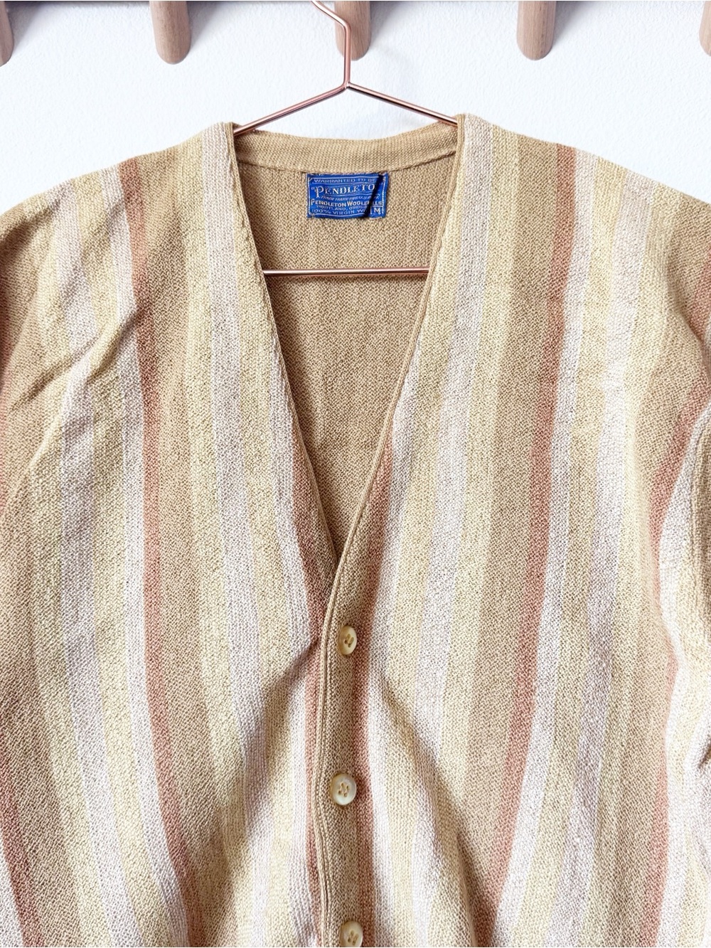 Pendleton Beige and Tan Multi-Stripe V-Neck Cardigan vintage 60’s / 70’s - Picture 2 of 8